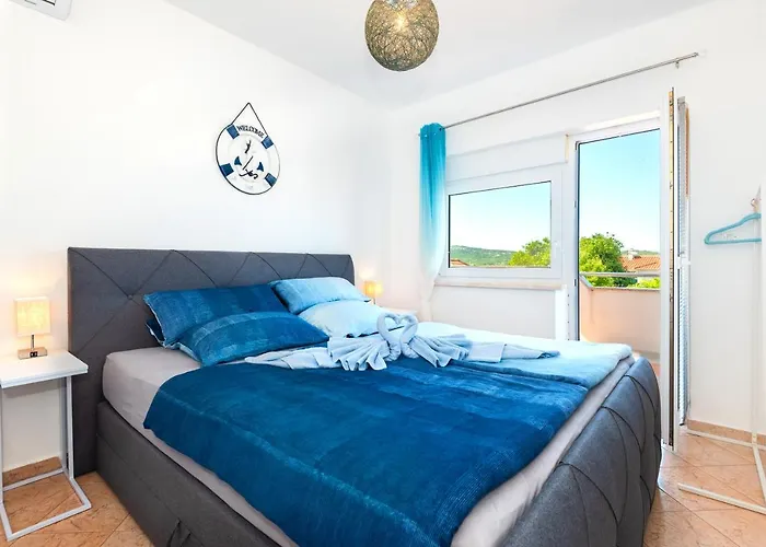 Vila Blue Swan - - - Netflix