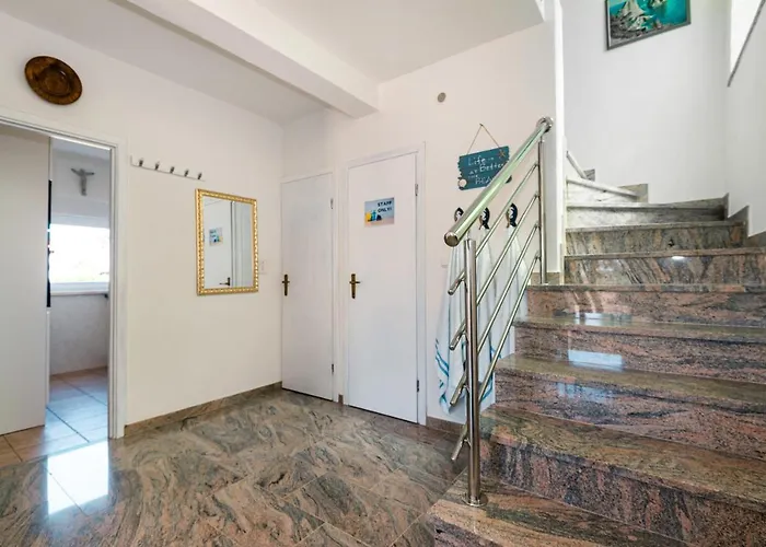 빌라 Blue Swan - - - Netflix